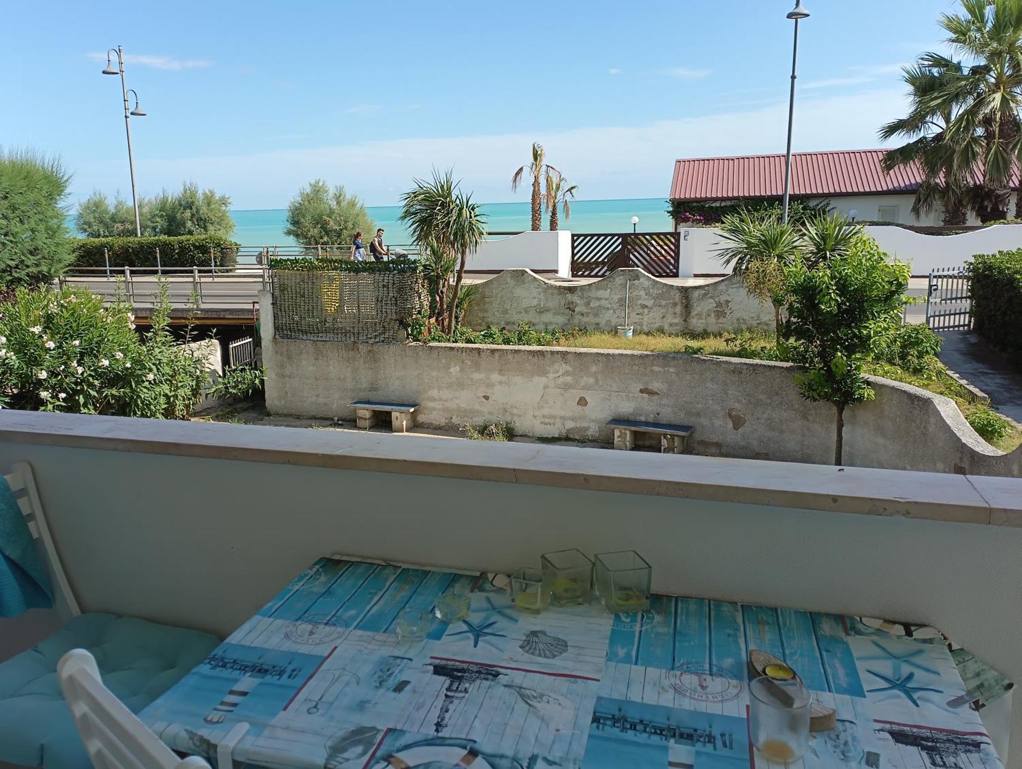 Casa A 20 Metri Dal Mare! Apartment Fossacesia Exterior photo